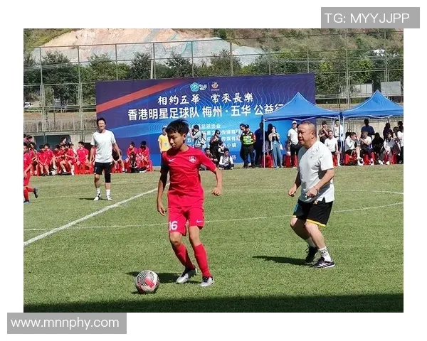 2025年长沙市青少年击剑公开赛举行